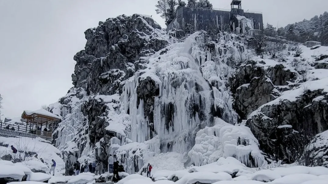 Drung Waterfall